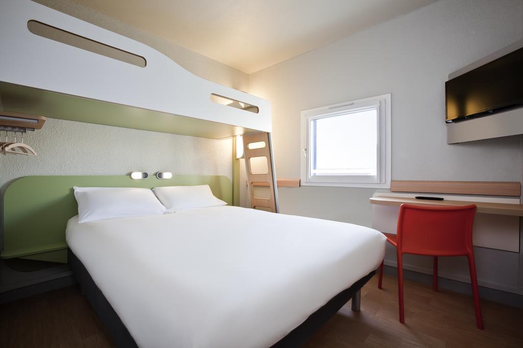 Ibis Budget Saint-Omer Centre Quarto foto